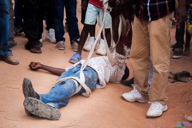 Zondayi after he had been captured.