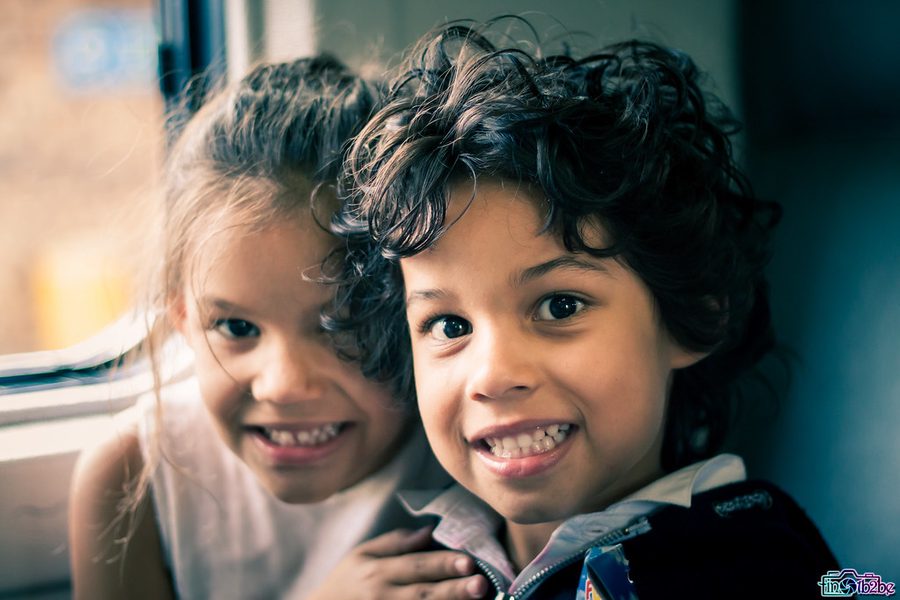Elizabeth and Xavier smile for the camera!